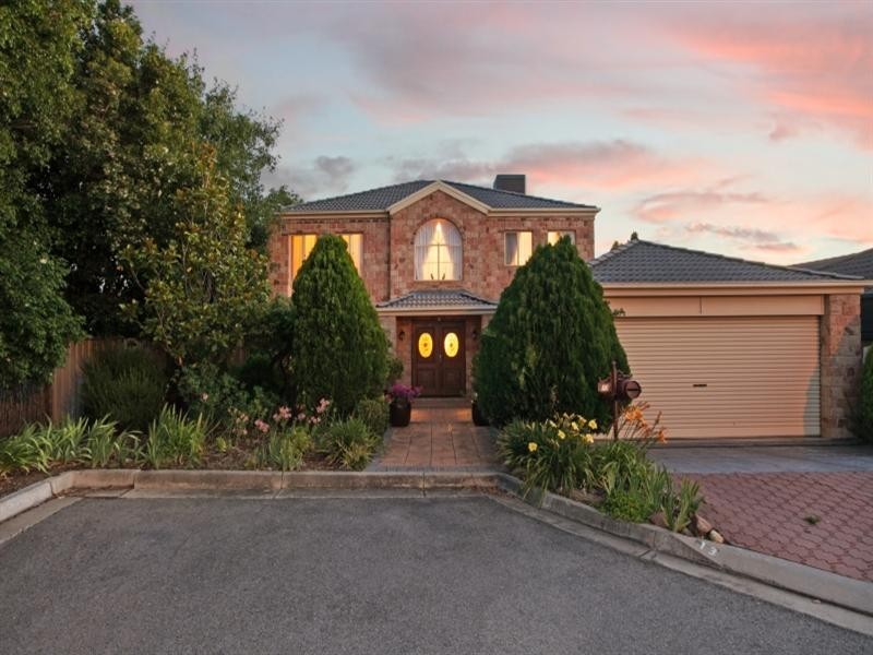 13 Mottistone Court, Oakden SA 5086