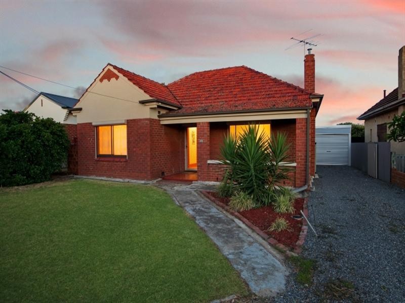 10 Charron Road, Croydon Park SA 5008