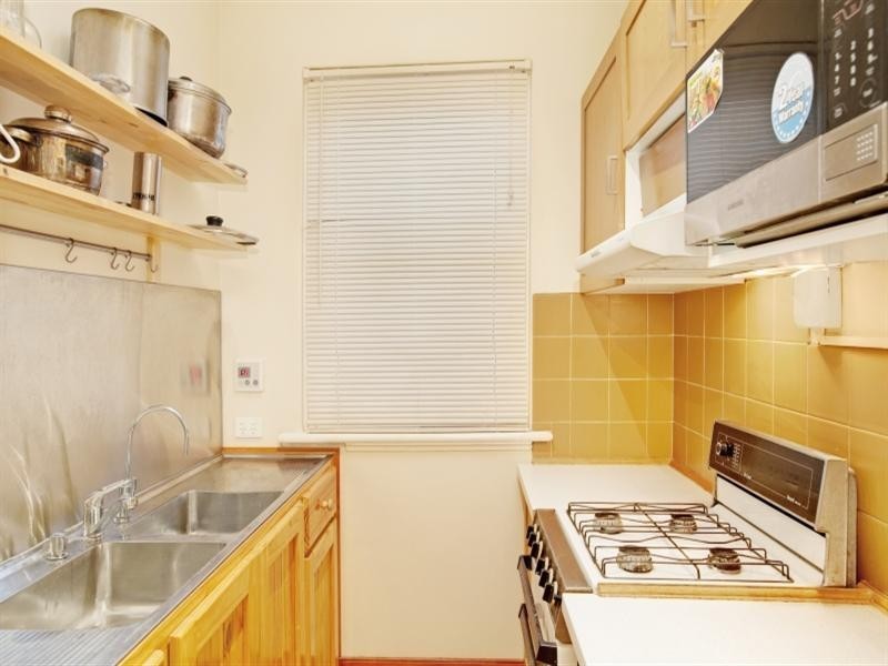 10 Charron Road, Croydon Park SA 5008