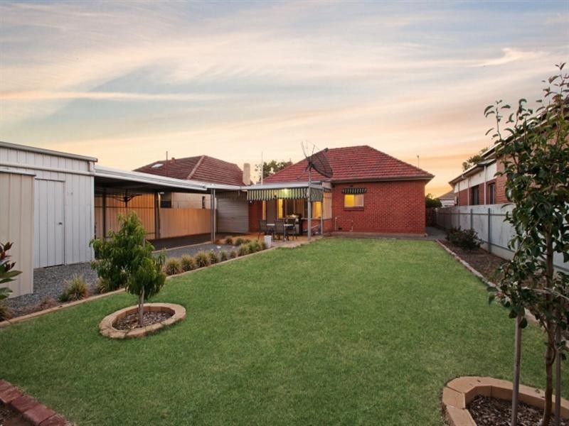 10 Charron Road, Croydon Park SA 5008