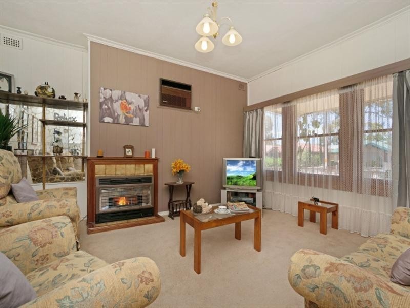 10 Wootten Street, Greenacres SA 5086