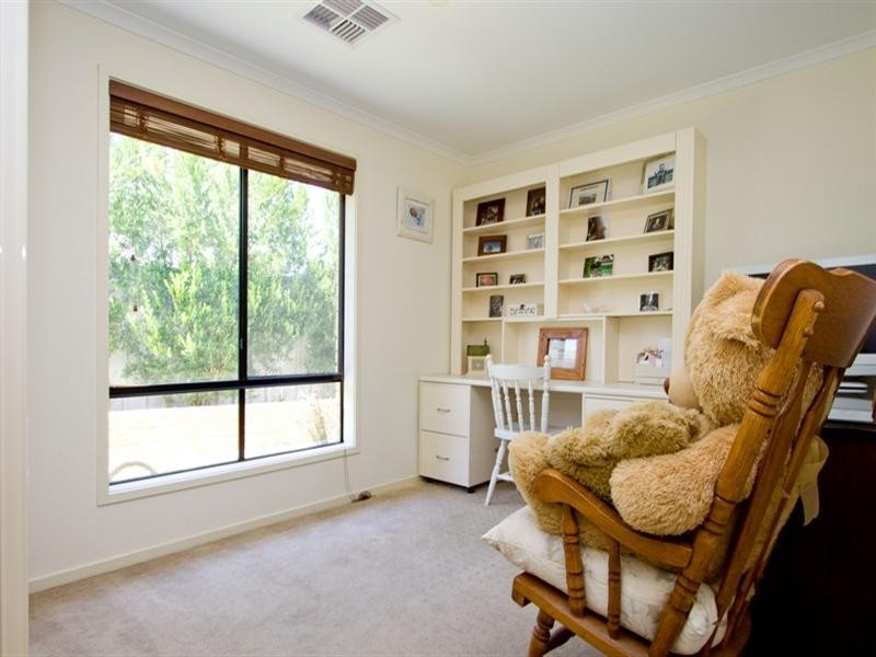 18 Alderney Avenue, Clearview SA 5085