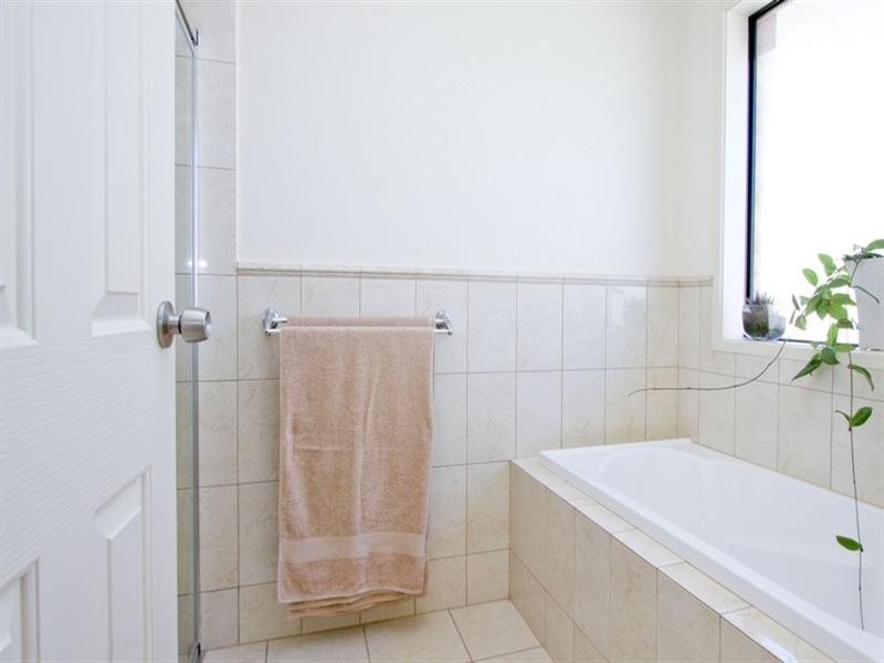 18 Alderney Avenue, Clearview SA 5085