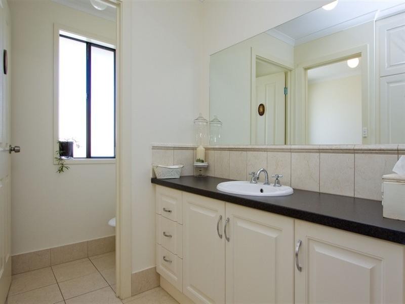 18 Alderney Avenue, Clearview SA 5085