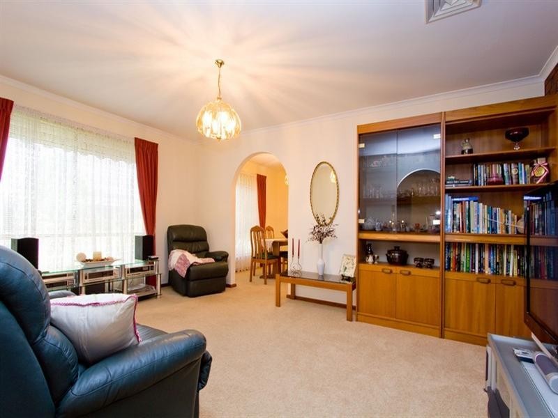 16 Beaumont Court, Para Hills West SA 5096