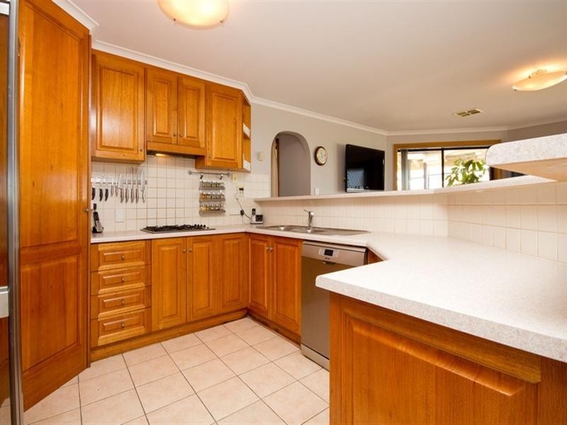 2 Redgum Street, Walkley Heights SA 5098