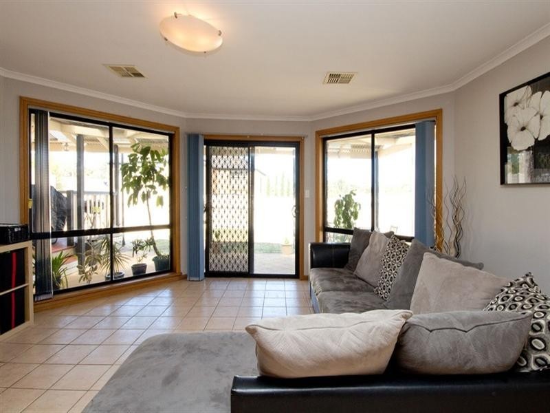 2 Redgum Street, Walkley Heights SA 5098