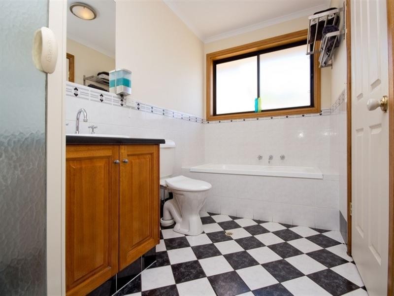 2 Redgum Street, Walkley Heights SA 5098