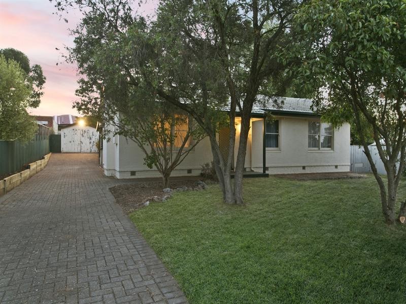 17 Gove Road, Enfield SA 5085
