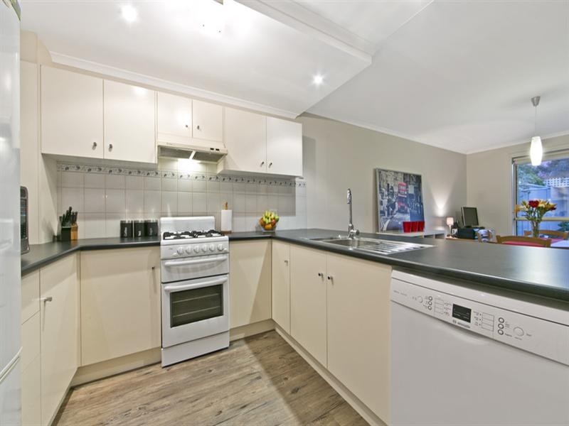 44 Kew Drive, Oakden SA 5086