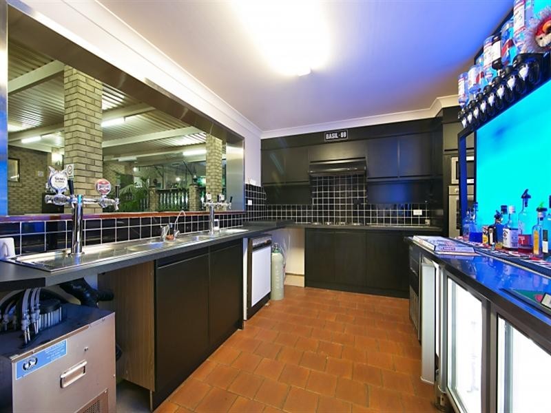 32 Kara Crescent, Gulfview Heights SA 5096