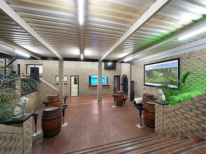 32 Kara Crescent, Gulfview Heights SA 5096