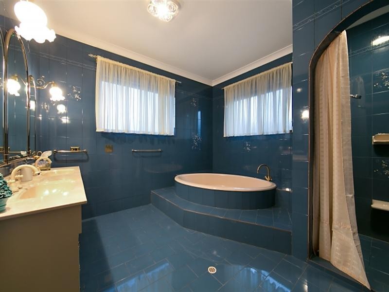 32 Kara Crescent, Gulfview Heights SA 5096