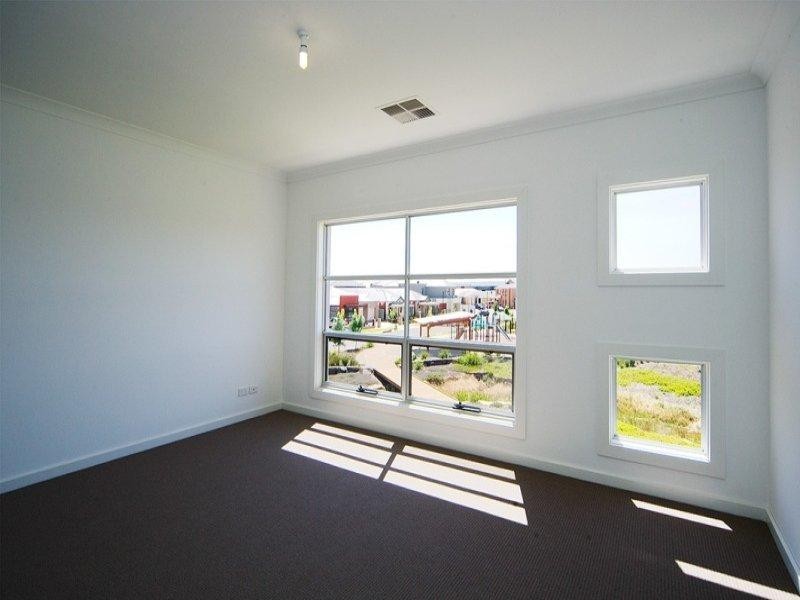 6 Hummock Lane, Mawson Lakes SA 5095