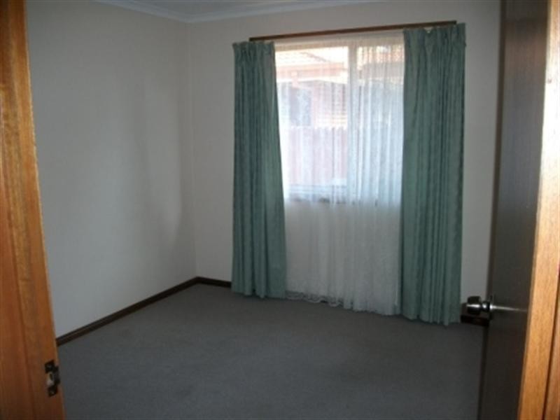 1a Nicholas Avenue, Salisbury Heights SA 5109