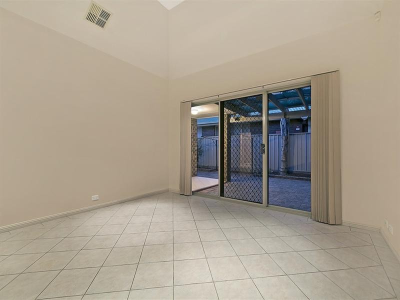 11 Knightsbridge Terrace, Oakden SA 5086