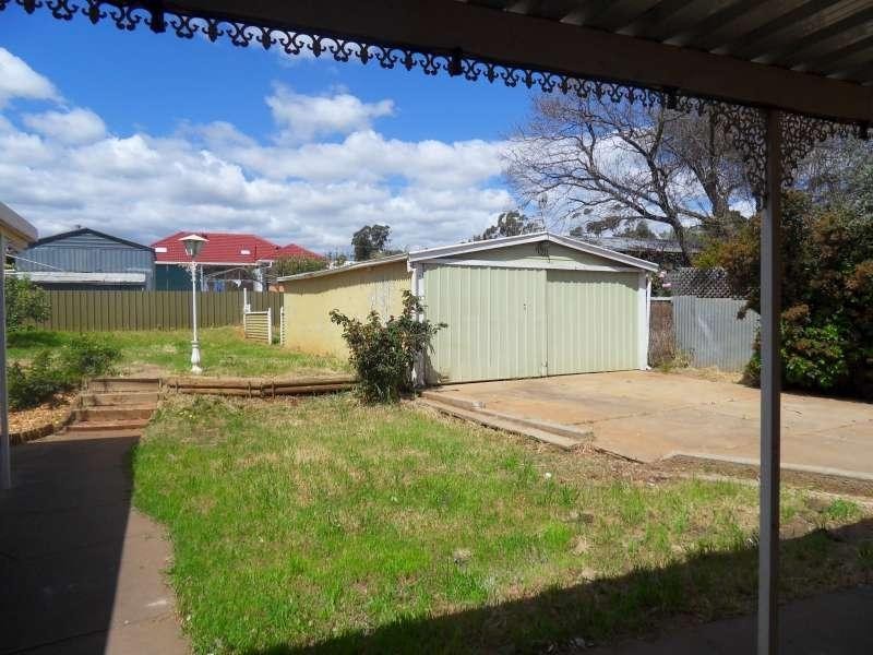 20 Carol Drive, Para Hills SA 5096