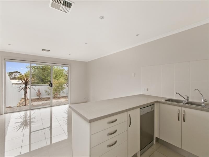 9A Central Avenue, Enfield SA 5085