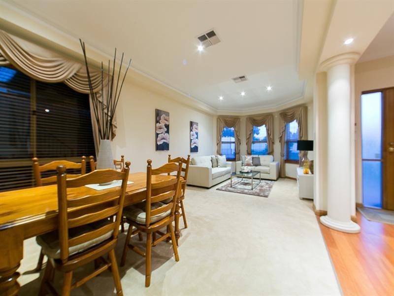 7 Hillside Court, Walkley Heights SA 5098