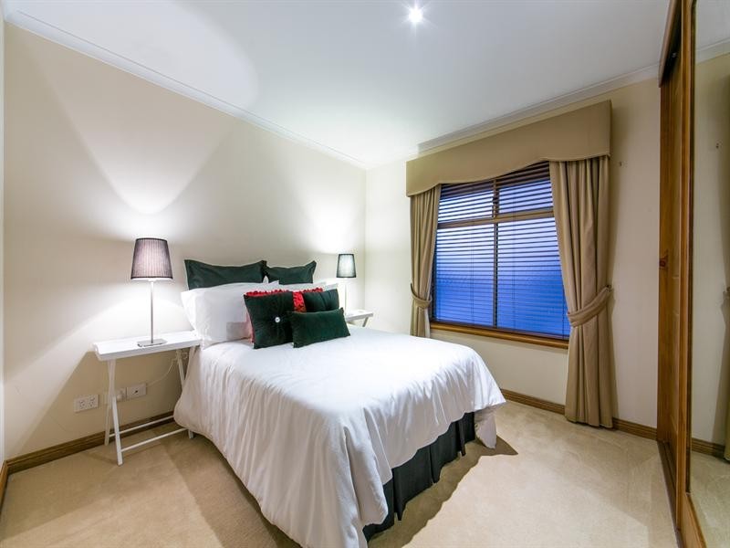 7 Hillside Court, Walkley Heights SA 5098