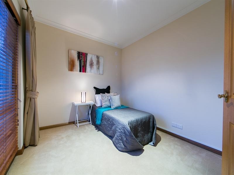 7 Hillside Court, Walkley Heights SA 5098