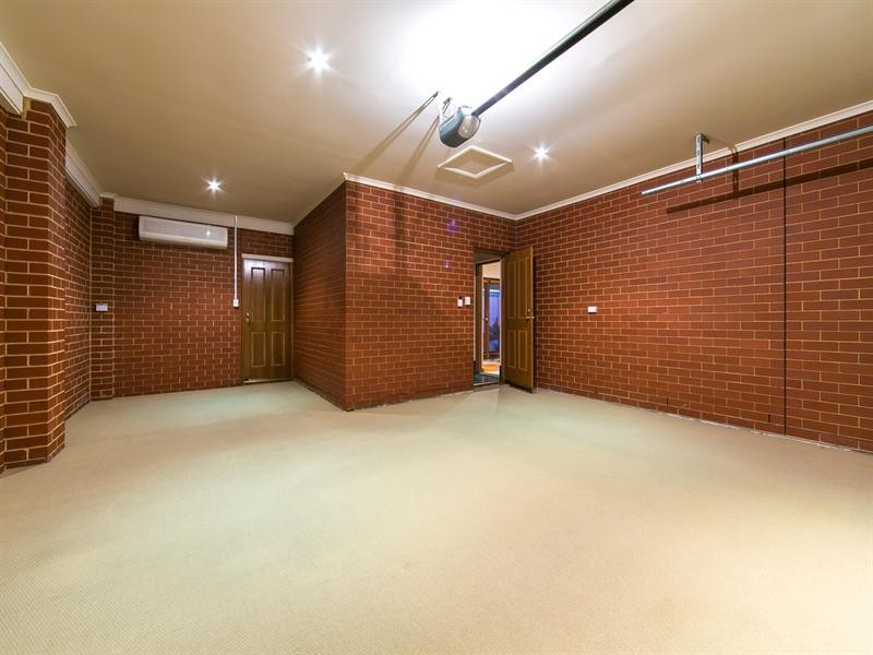 7 Hillside Court, Walkley Heights SA 5098