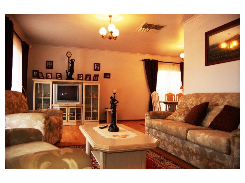 9 Millikan Court, Andrews Farm SA 5114