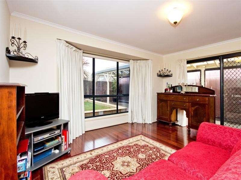 37 Linear Crescent, Walkley Heights SA 5098