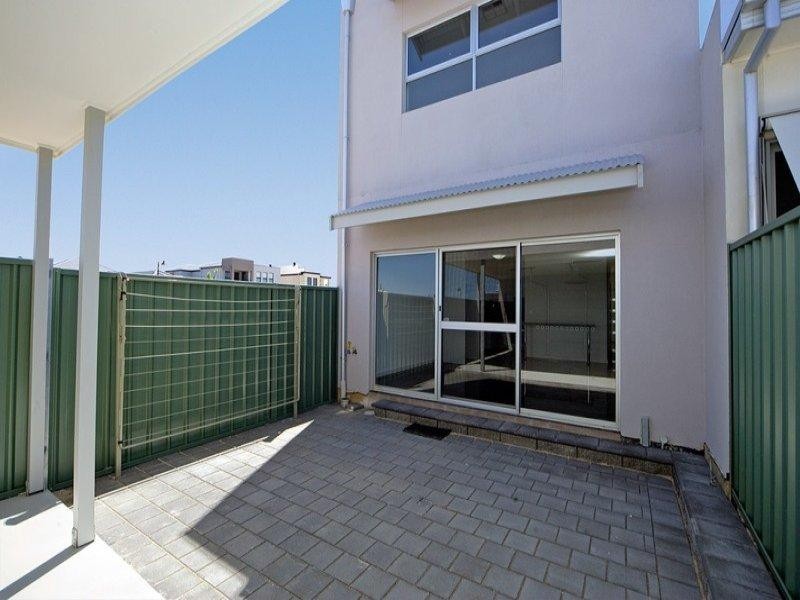 6 Hummock Lane, Mawson Lakes SA 5095