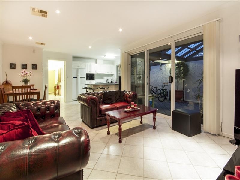 18 Brookside Street, Oakden SA 5086