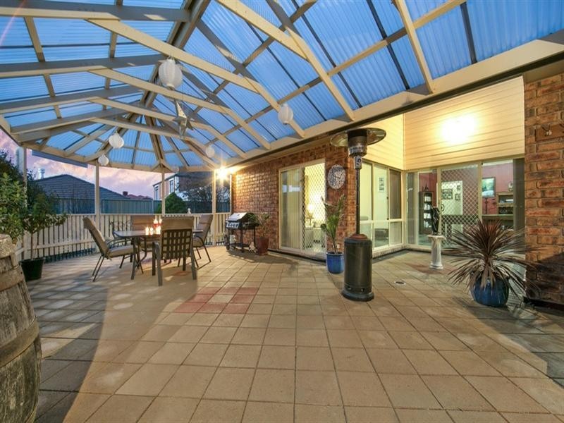 27 Harvey Avenue, Walkley Heights SA 5098