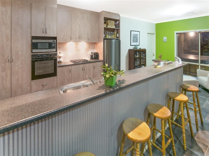 27 Harvey Avenue, Walkley Heights SA 5098