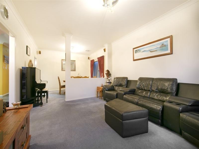 27 Harvey Avenue, Walkley Heights SA 5098