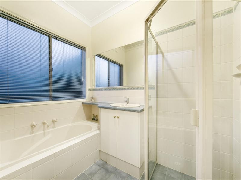 27 Harvey Avenue, Walkley Heights SA 5098