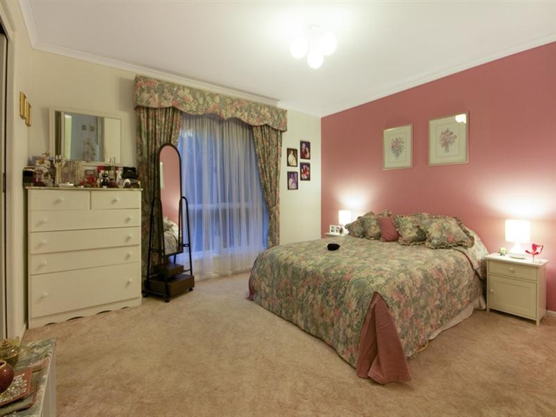 18 Brookside Street, Oakden SA 5086