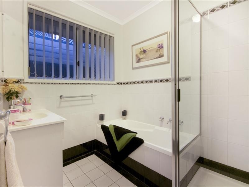 18 Brookside Street, Oakden SA 5086