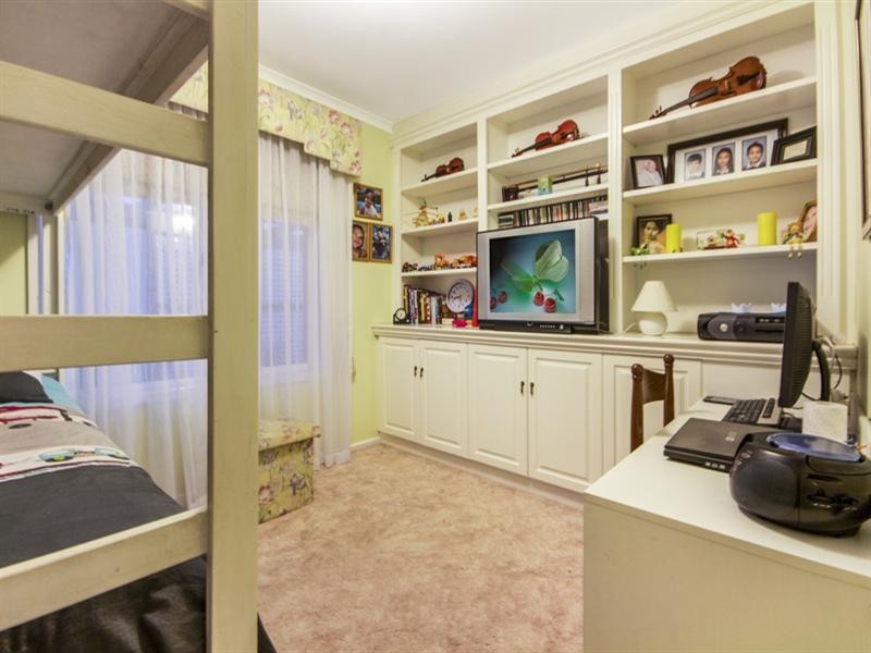 18 Brookside Street, Oakden SA 5086