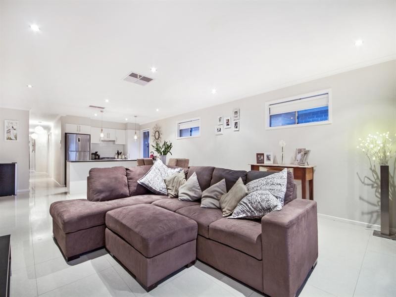 15A Clearview Crescent, Clearview SA 5085