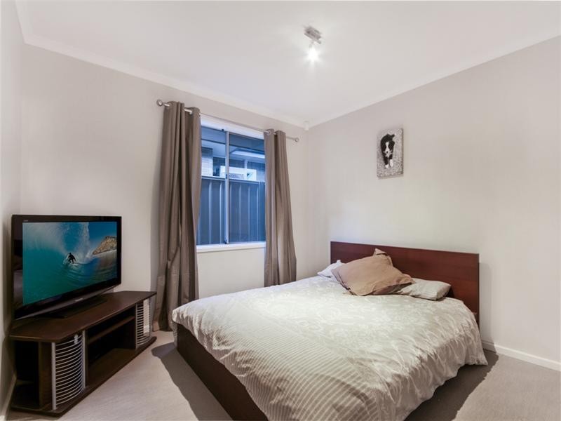 15A Clearview Crescent, Clearview SA 5085