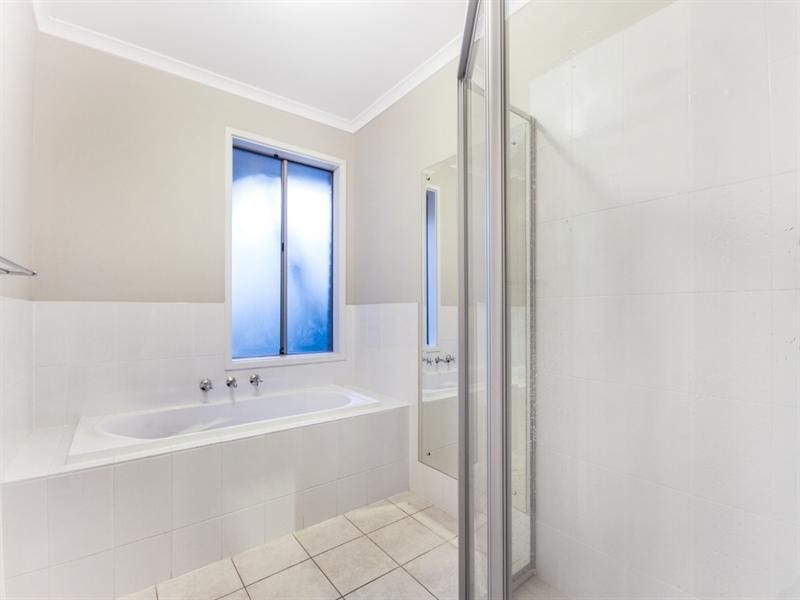 15A Clearview Crescent, Clearview SA 5085