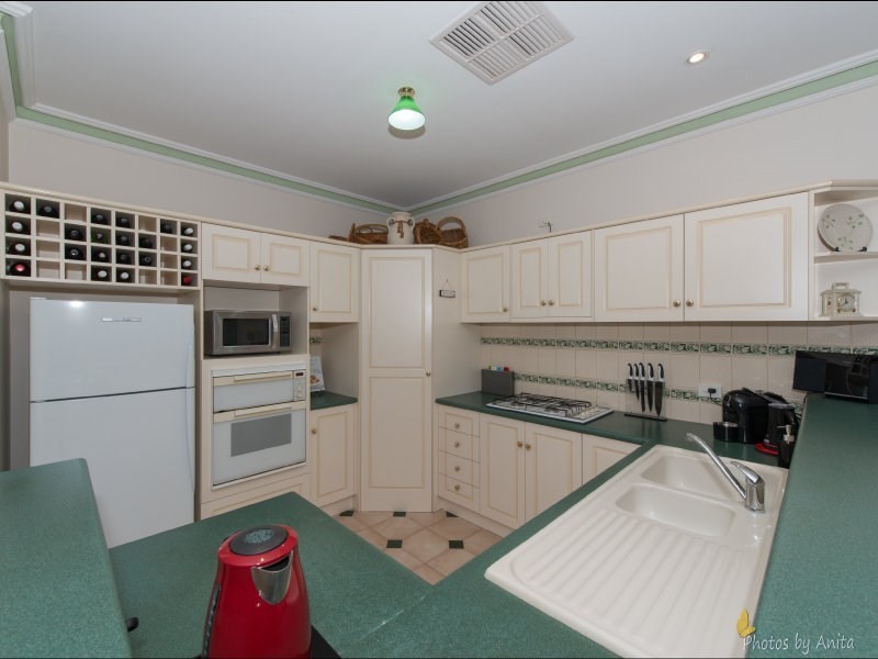 8 Claremont Avenue, Oakden SA 5086