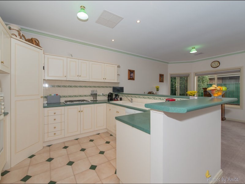 8 Claremont Avenue, Oakden SA 5086