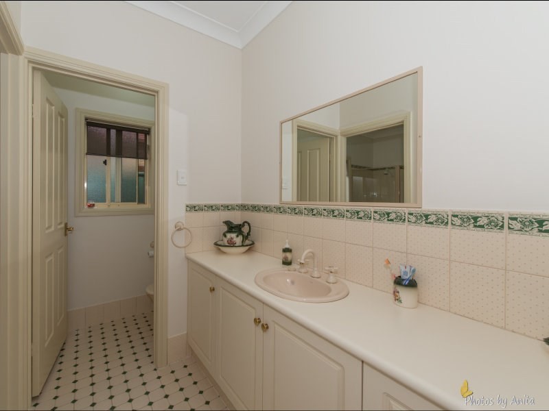 8 Claremont Avenue, Oakden SA 5086