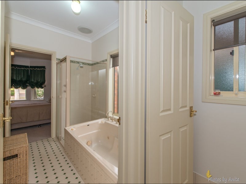8 Claremont Avenue, Oakden SA 5086