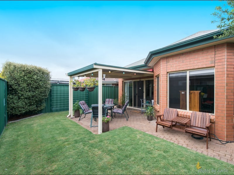 8 Claremont Avenue, Oakden SA 5086