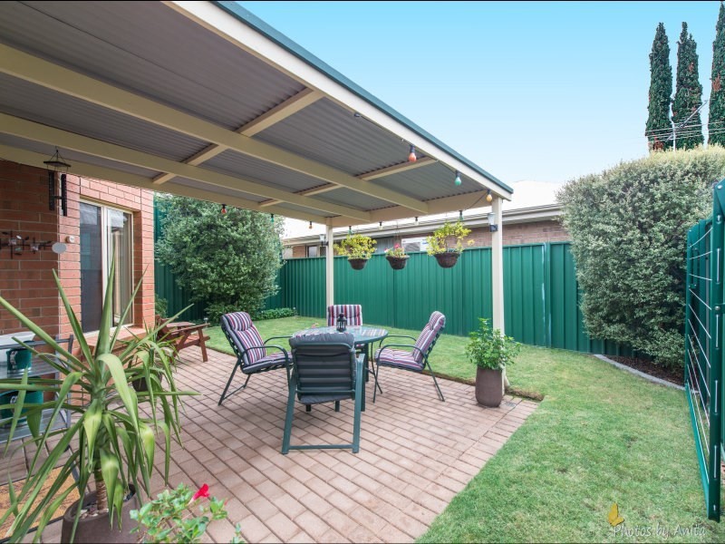 8 Claremont Avenue, Oakden SA 5086