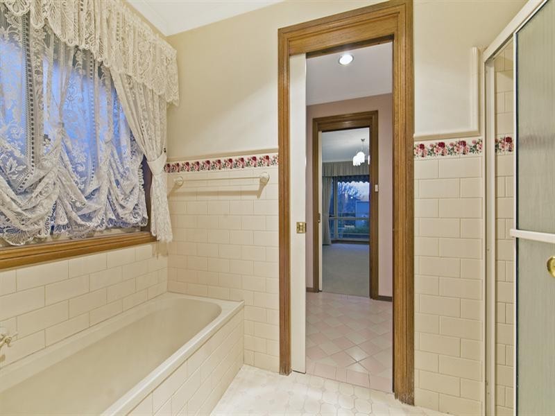 29 Petworth Parade, Greenwith SA 5125