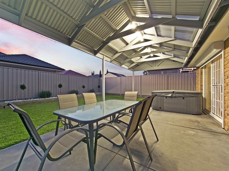 32 Kopoola Crescent, Gilles Plains SA 5086