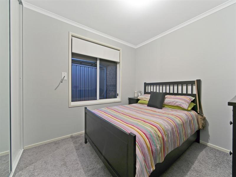 32 Kopoola Crescent, Gilles Plains SA 5086