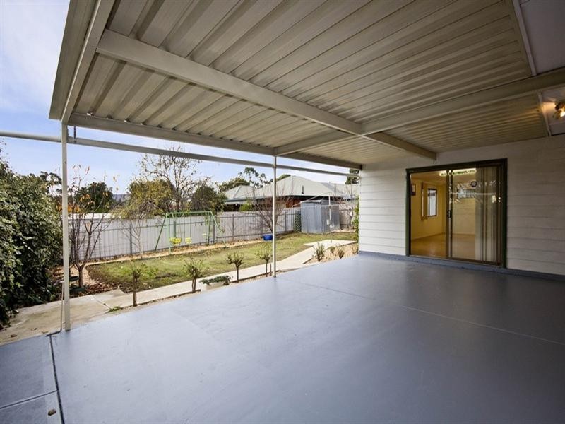 11 Padbury Road, Gilles Plains SA 5086